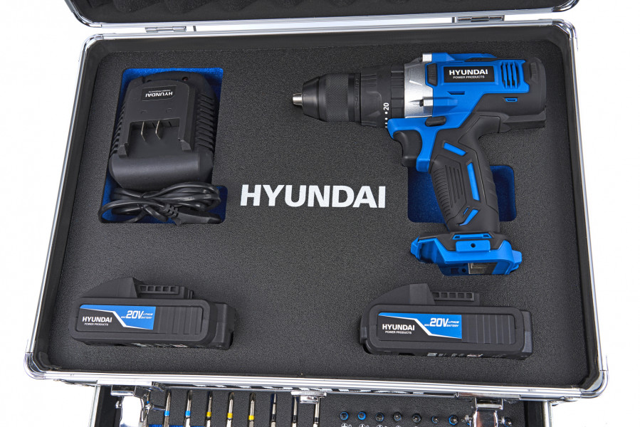 In beweging dodelijk Toestemming Hyundai Professionele 20V 2.0Ah Accuboormachine In Alu Koffer met 100  Delige Accessoires
